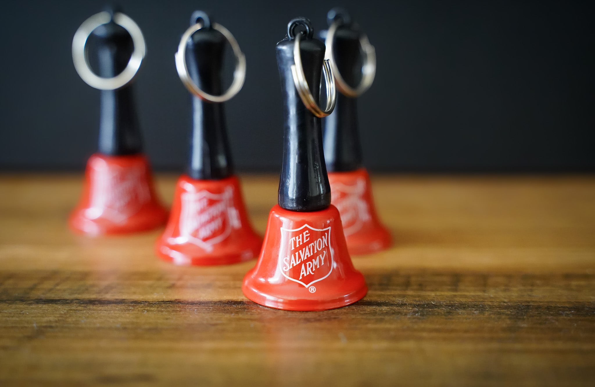 Mini kettle bell with shield